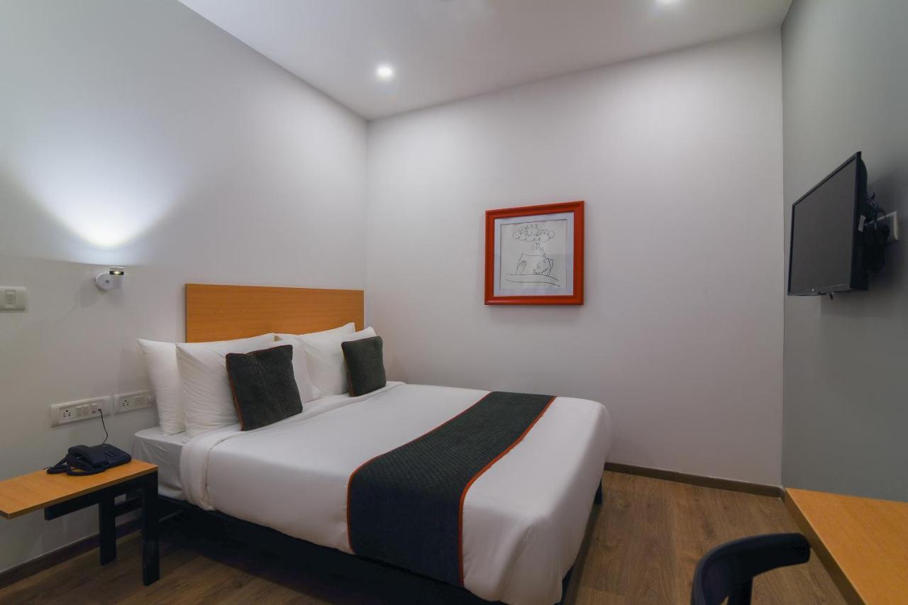 Super Townhouse Spruce Hotels Bellandur Bangalore Exterior foto
