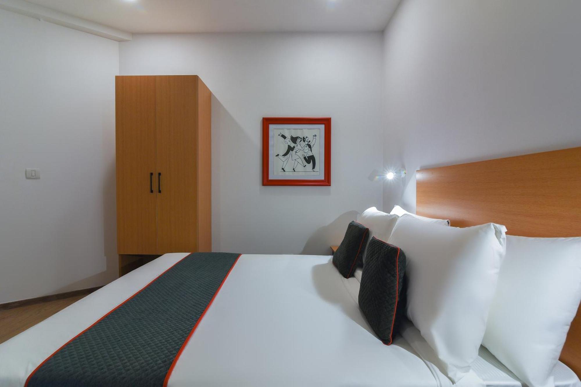 Super Townhouse Spruce Hotels Bellandur Bangalore Exterior foto